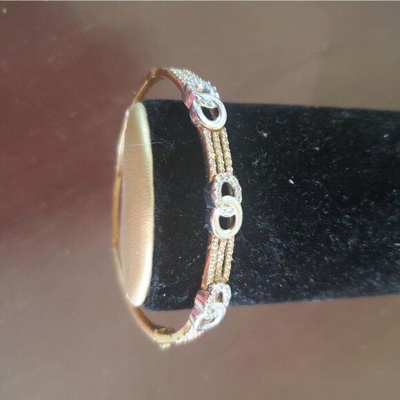 14k 2 toned gold bangle - Picture 1 of 9